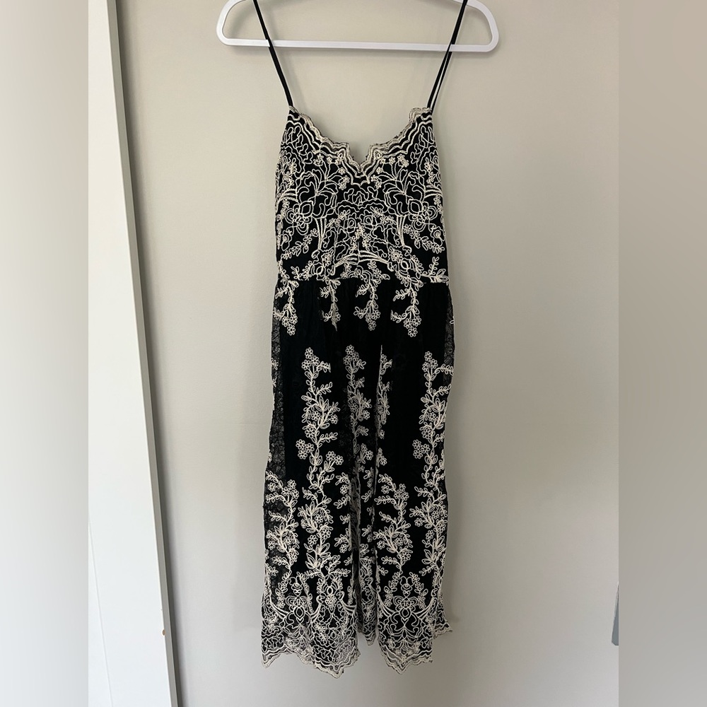 Express Allover Lace Midi Black and Cream Dress Size M